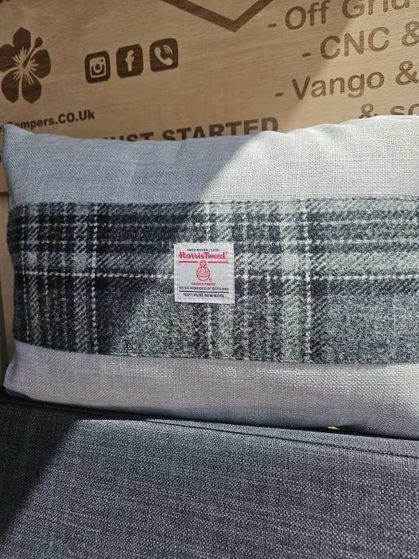Harris Tweed scatter cushion - Image 2